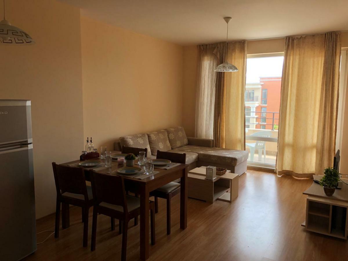 Private Apartments In Oxygen Sveti Vlas Bagian luar foto